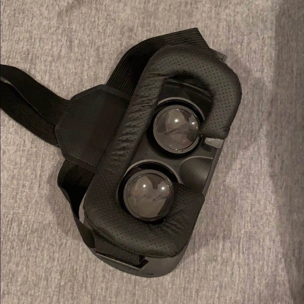 VR headset